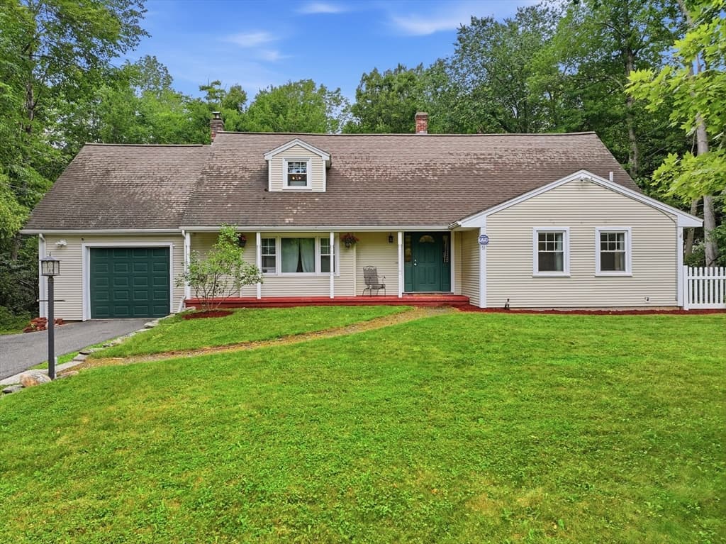 51 Whittemore Rd, Sturbridge MA 01566