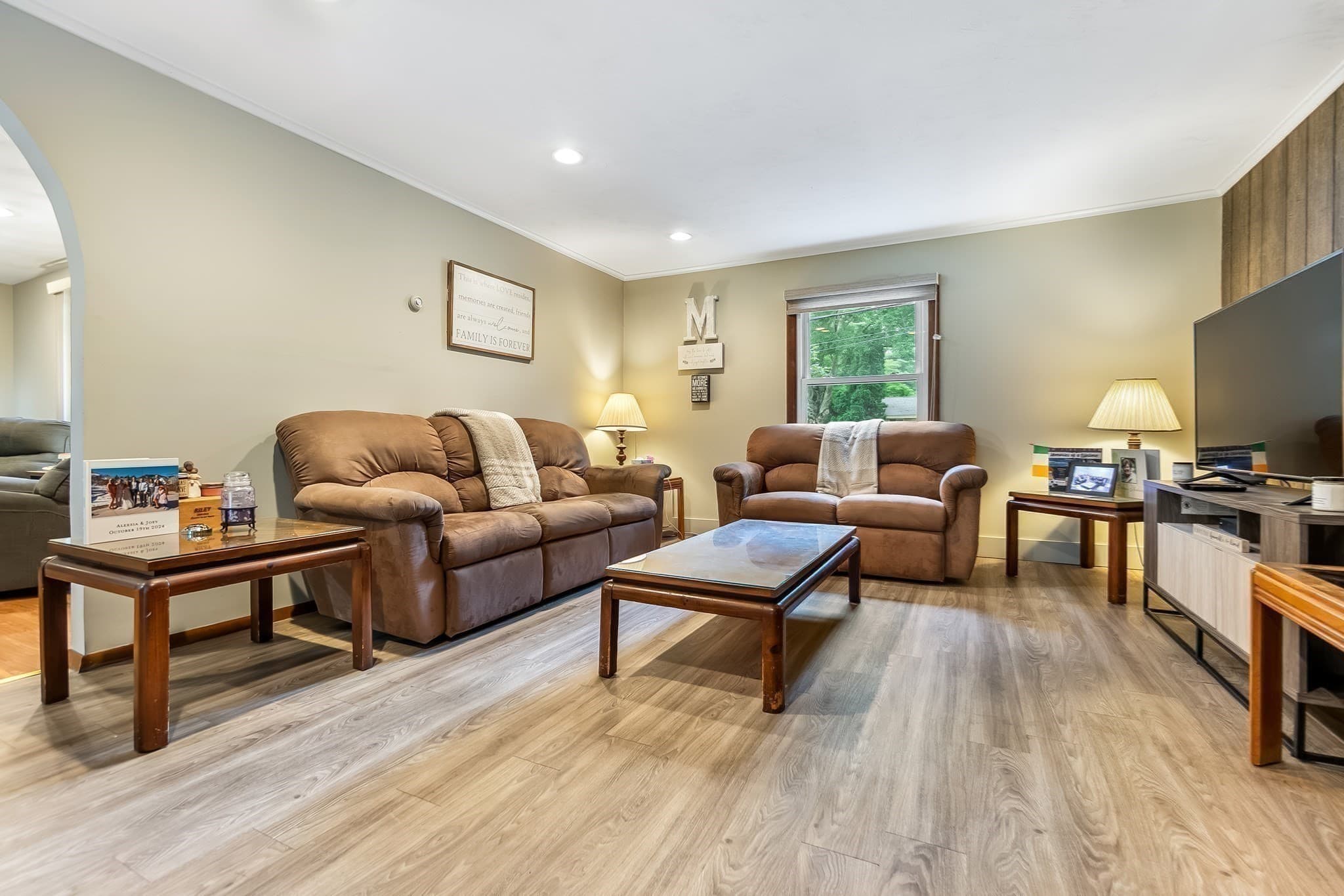 Single Family Residence at 64 Hemenway Rd, Framingham MA 01701, photo 13 of 30