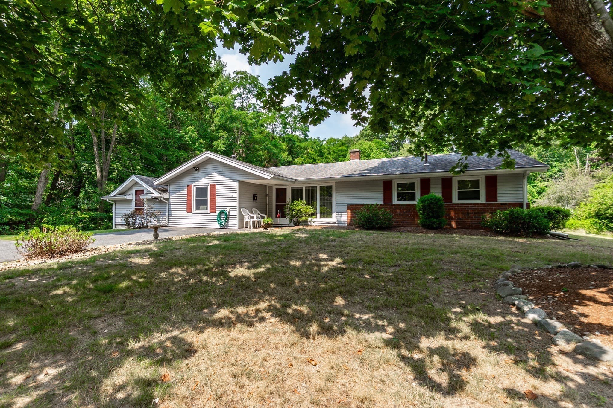 64 Hemenway Rd, Framingham MA 01701