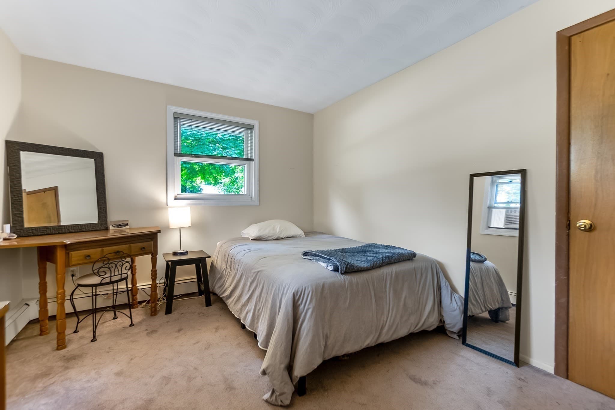 Single Family Residence at 64 Hemenway Rd, Framingham MA 01701, photo 18 of 30