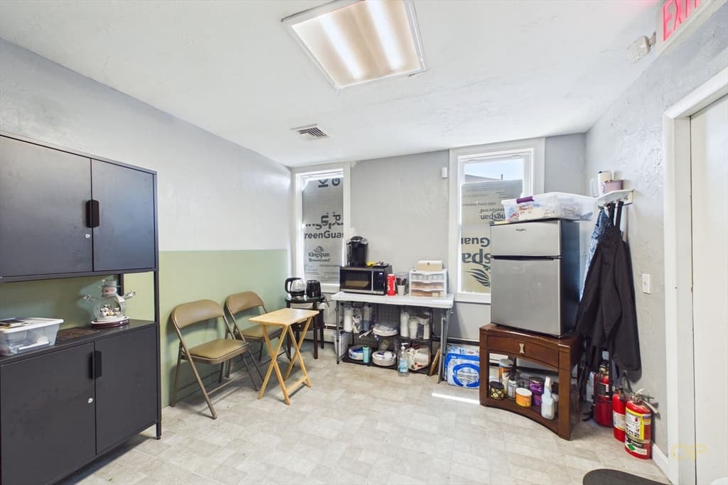 1413 Rodman St, Fall River MA 02721 photo 14