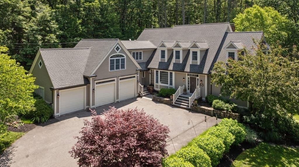 63 Old East St, Carlisle MA 01741