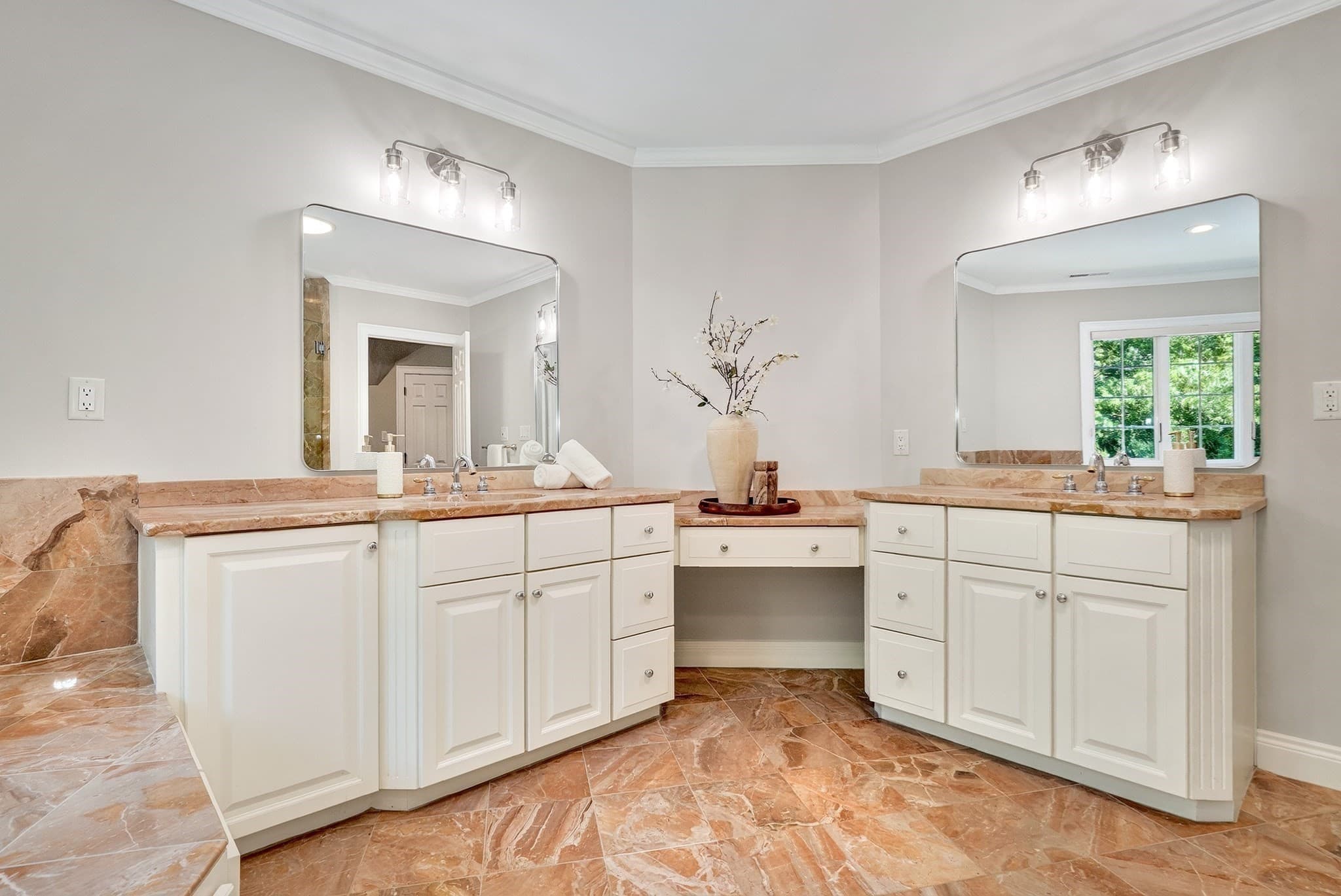 Single Family Residence at 2 Goldman Cir, Bedford MA 01730, Bedford, photo 17 of 42