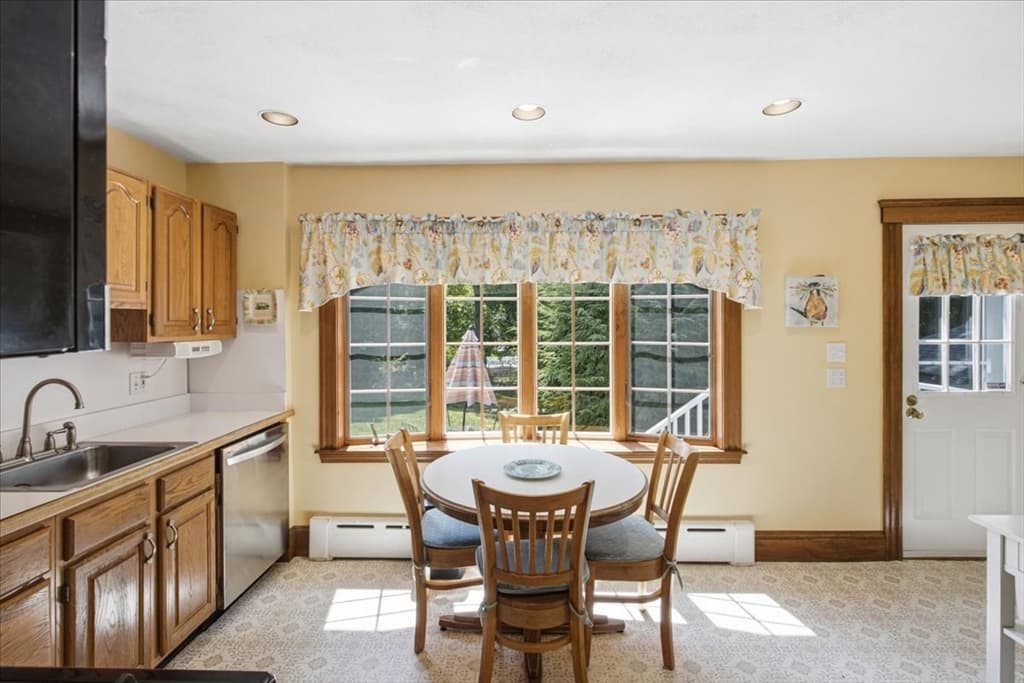 296 Lagrange, Boston MA 02132 photo 12