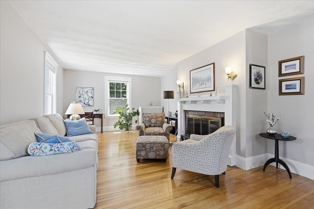 296 Lagrange, Boston MA 02132 photo 7