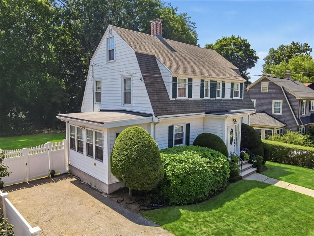 296 Lagrange, Boston MA 02132 photo 29