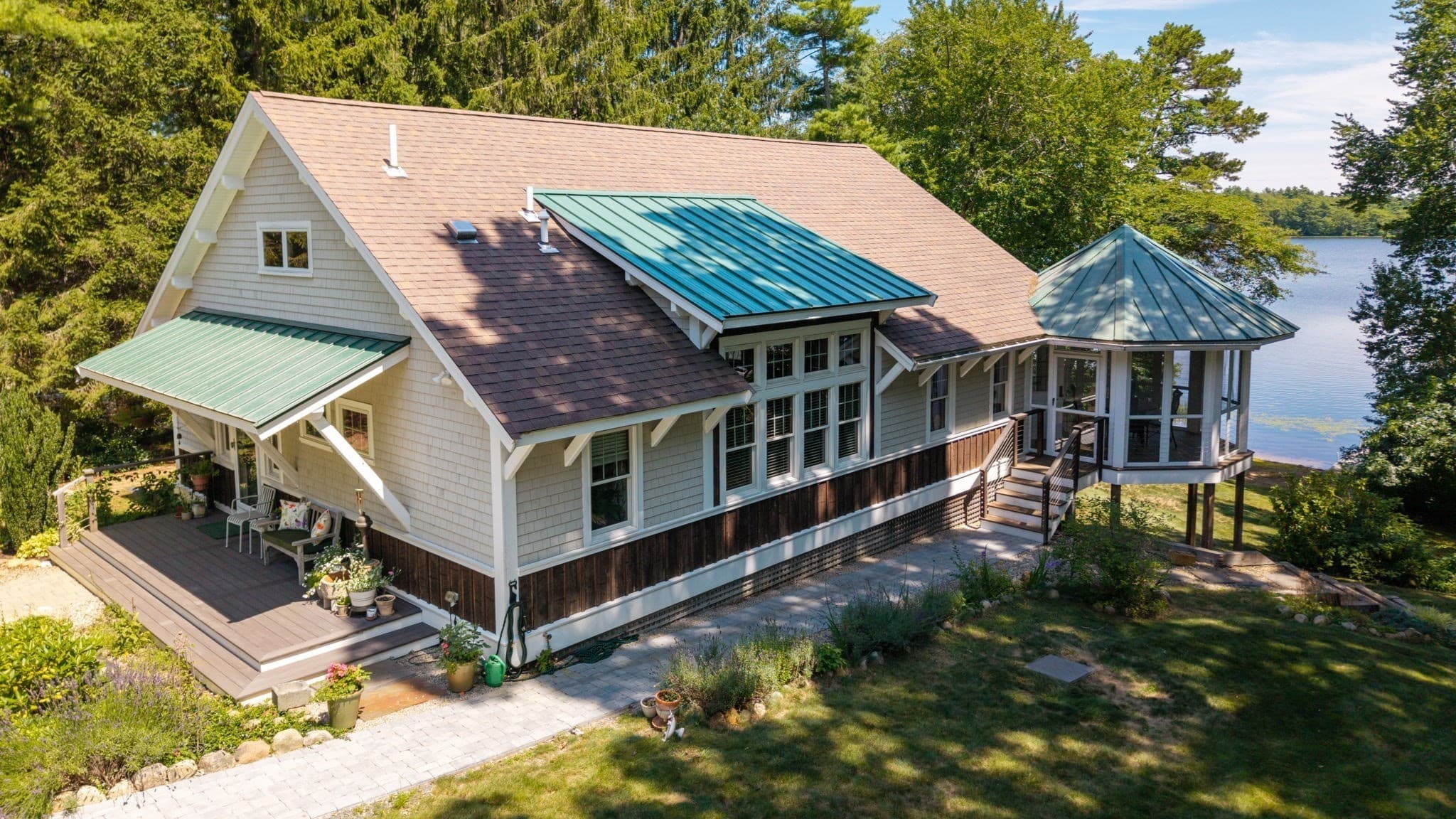 40 S Main St, Carver MA 02330