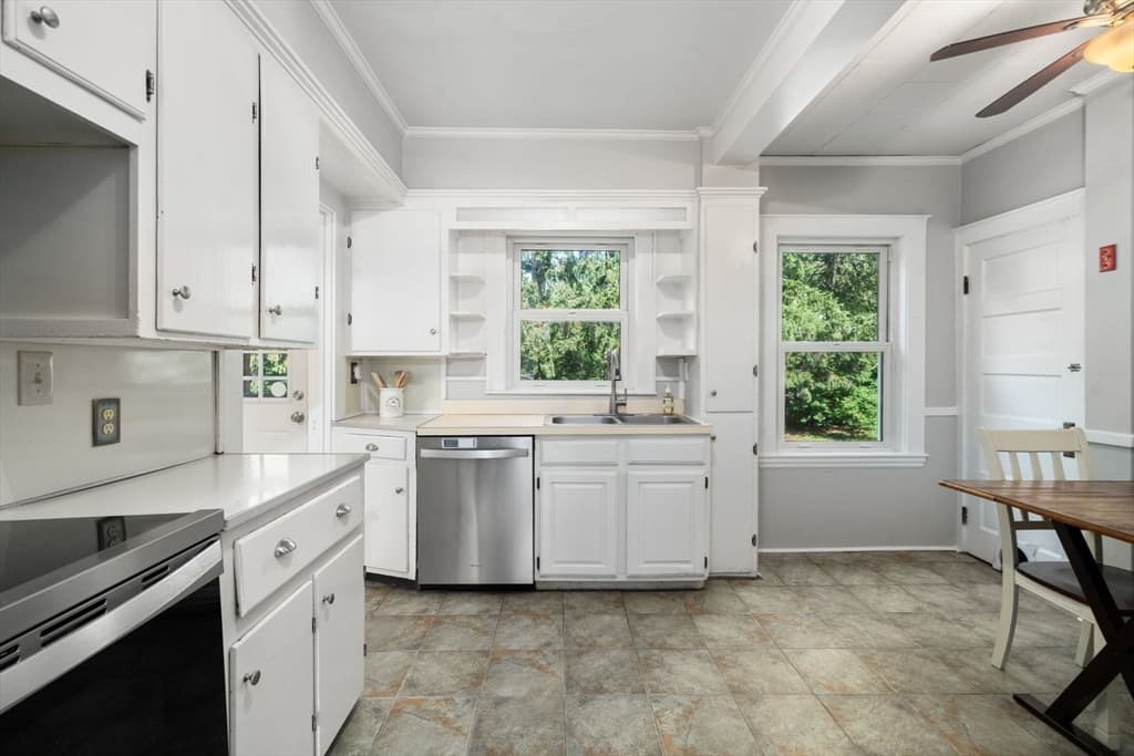 15 Morningside Dr, Walpole MA 02081 photo 10