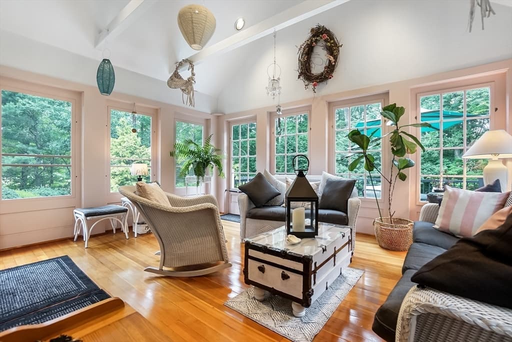 188 South St, Berlin MA 01503 photo 6