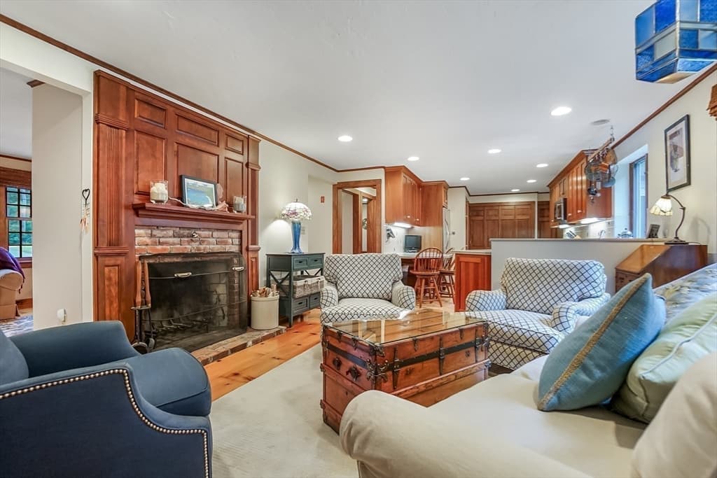 188 South St, Berlin MA 01503 photo 11