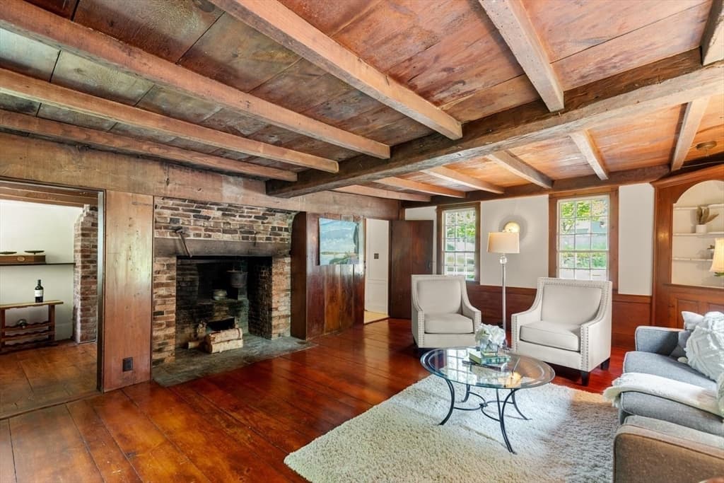 106 High St, Ipswich MA 01938 photo 4