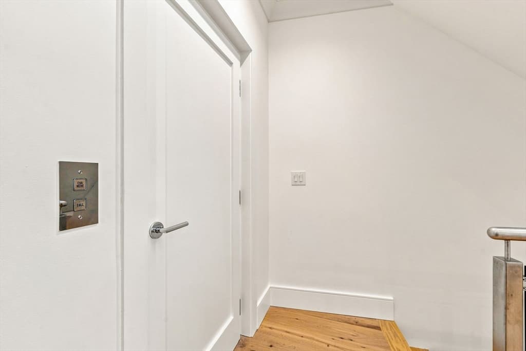 431 Marlborough St PH, Boston MA 02115 photo 36