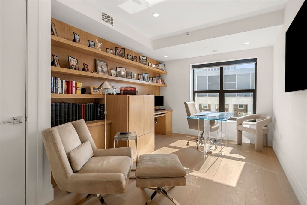 300 Boylston St, Boston MA 02116 photo 13