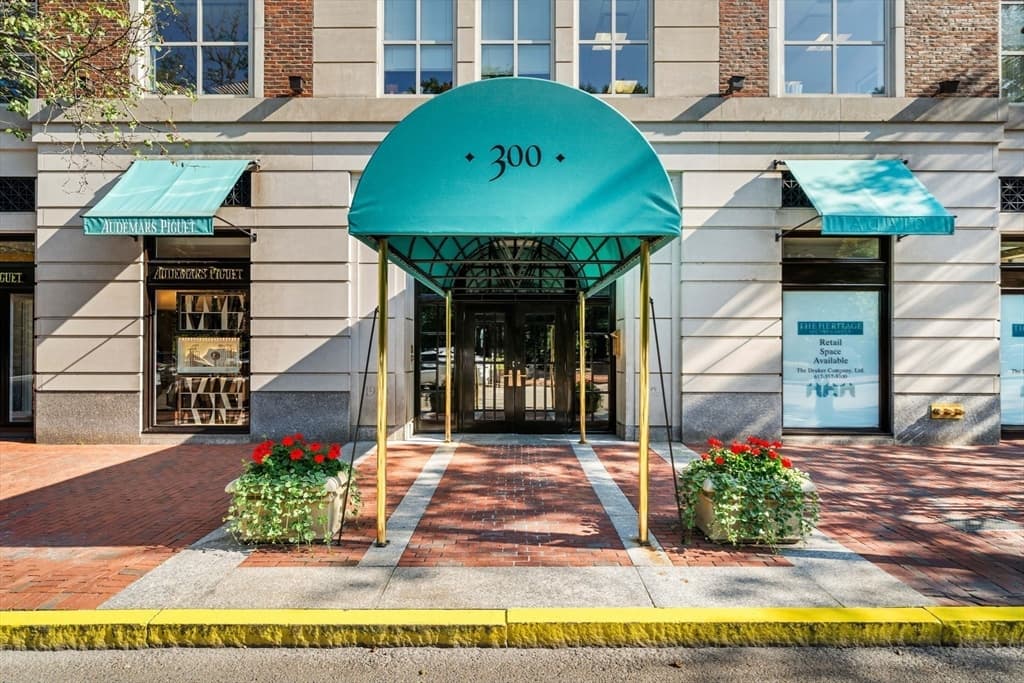 300 Boylston St, Boston MA 02116 photo 24