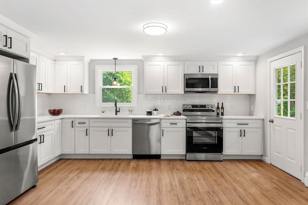 58 Carlisle Rd, Westford MA 01886 photo 9
