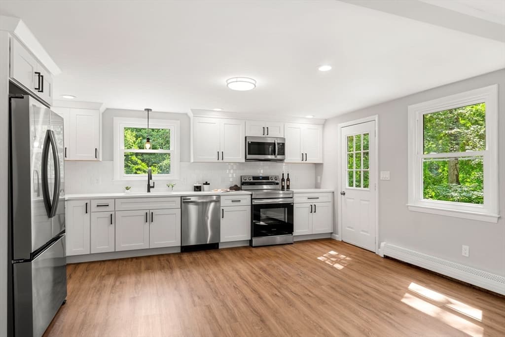 58 Carlisle Rd, Westford MA 01886 photo 11