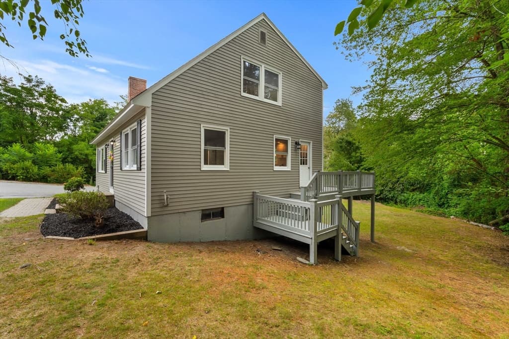 58 Carlisle Rd, Westford MA 01886 photo 4