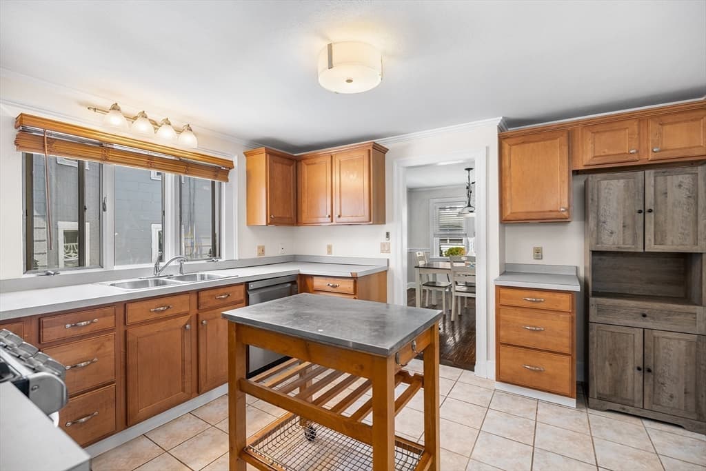 43 Dolphin Ave, Winthrop MA 02152 photo 12