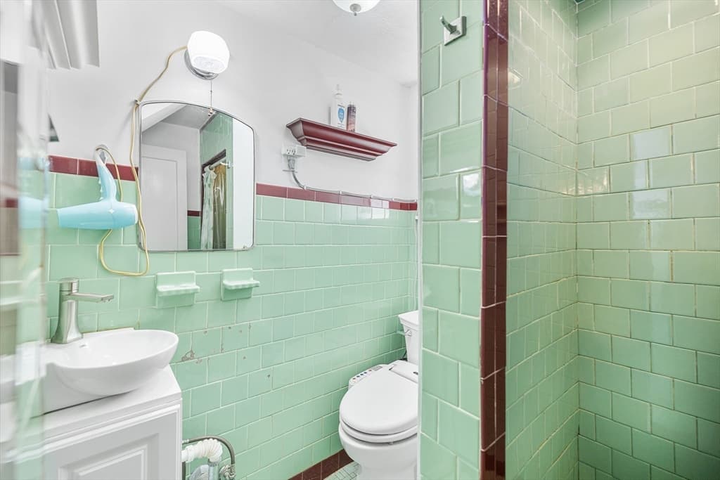 43 Dolphin Ave, Winthrop MA 02152 photo 32