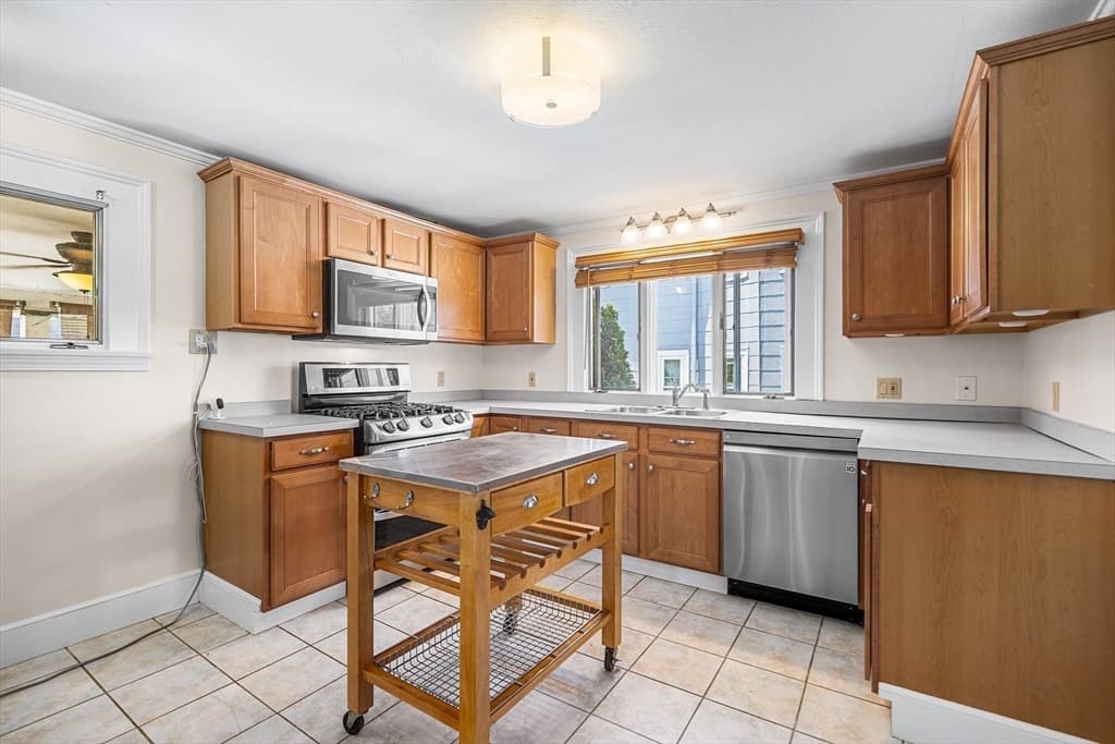 43 Dolphin Ave, Winthrop MA 02152 photo 11
