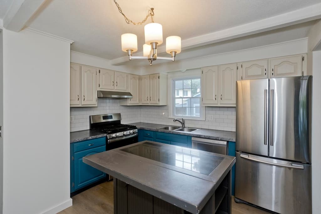 70 Yeoman Avenue, Westfield MA 01085 photo 12