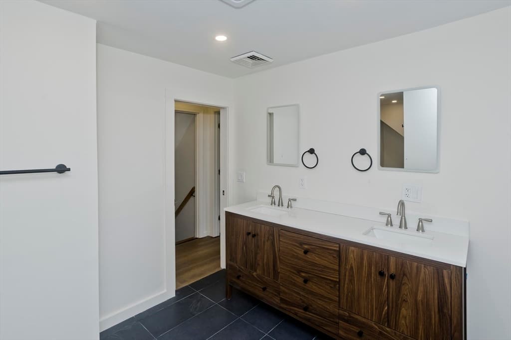 70 Yeoman Avenue, Westfield MA 01085 photo 28