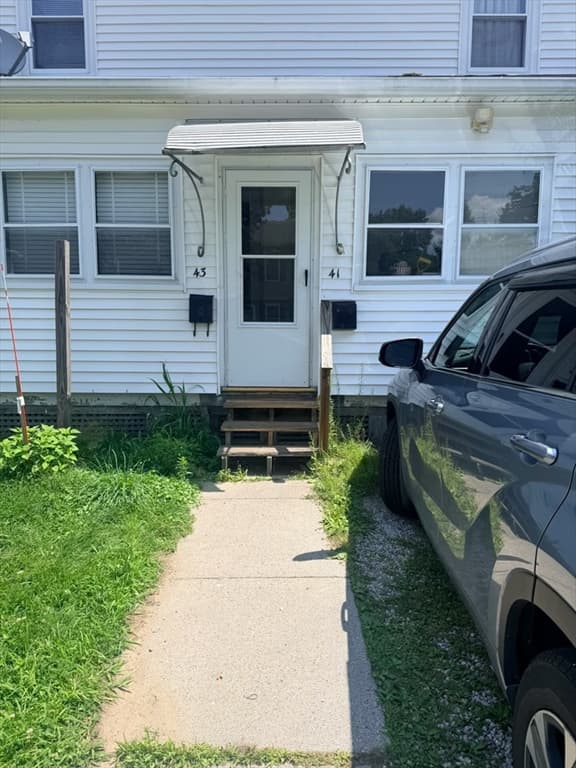 41 North St, Palmer MA 01080 photo 2