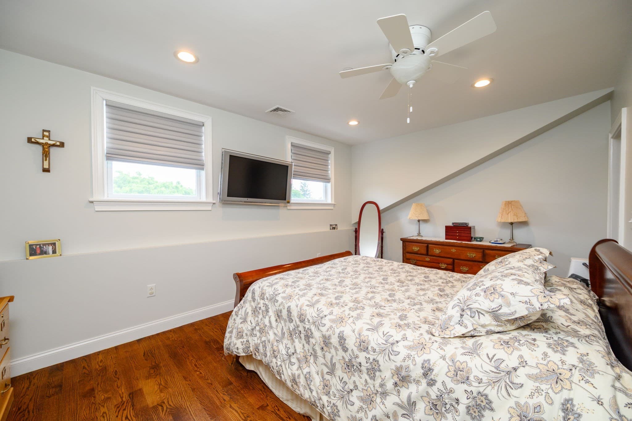 Condominium at 203 Middle St # 5, Weymouth MA 02189, photo 17 of 31