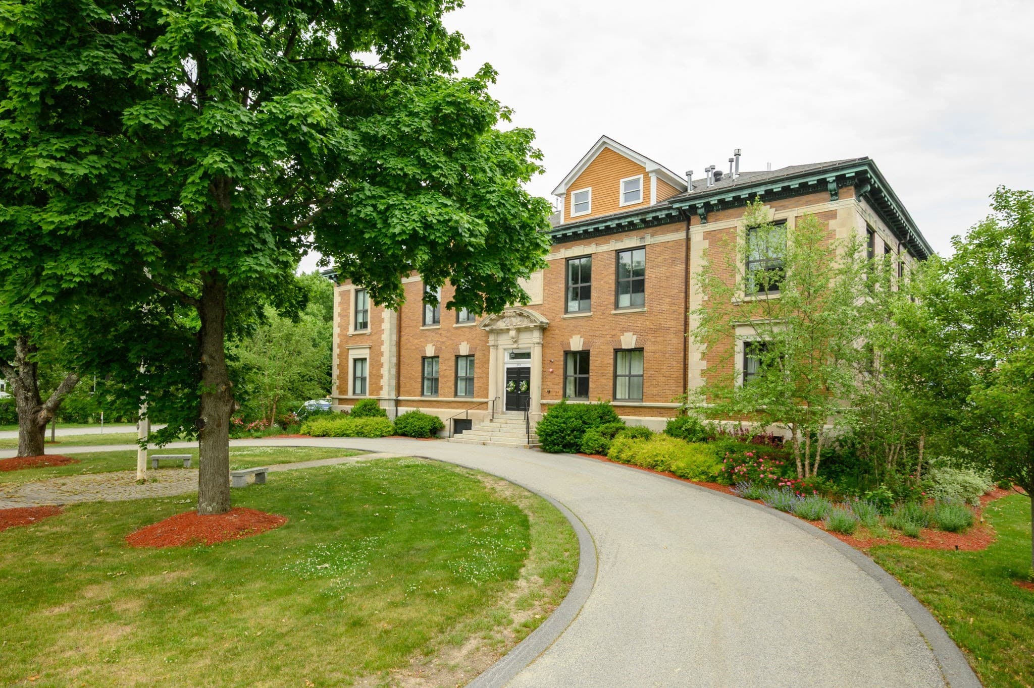 Condominium at 203 Middle St # 5, Weymouth MA 02189, photo 4 of 31