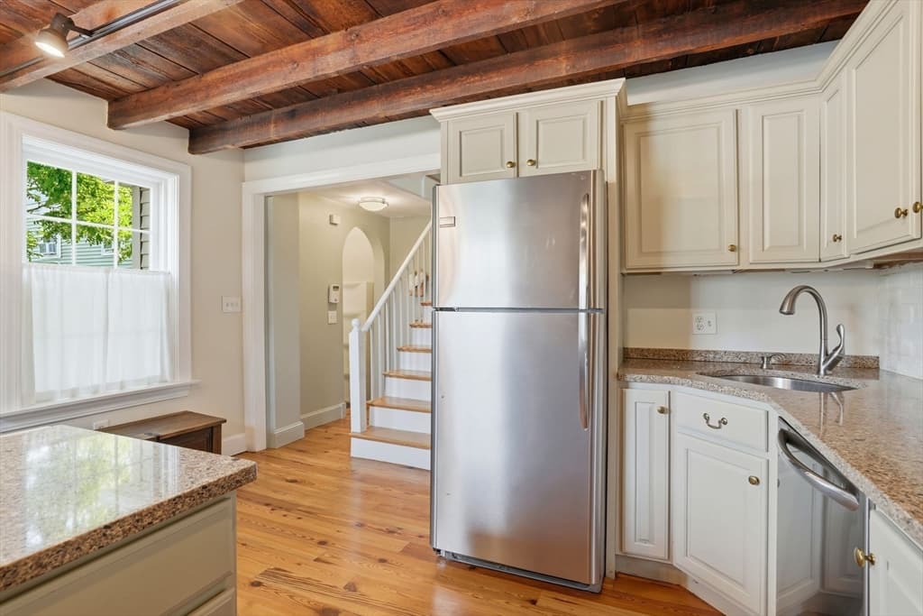 4 Short Street Place, Boston MA 02129 photo 4
