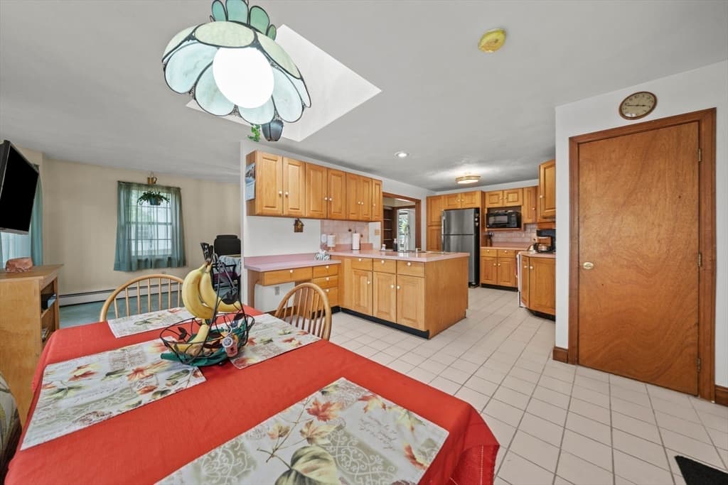 52 Wyman St, Woburn MA 01801 photo 12