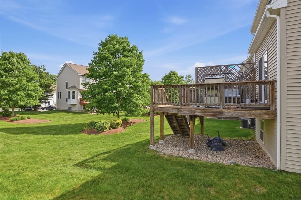 Condominium at 17 Tulip Circle # 17, Grafton MA 01560, Grafton, photo 28 of 33