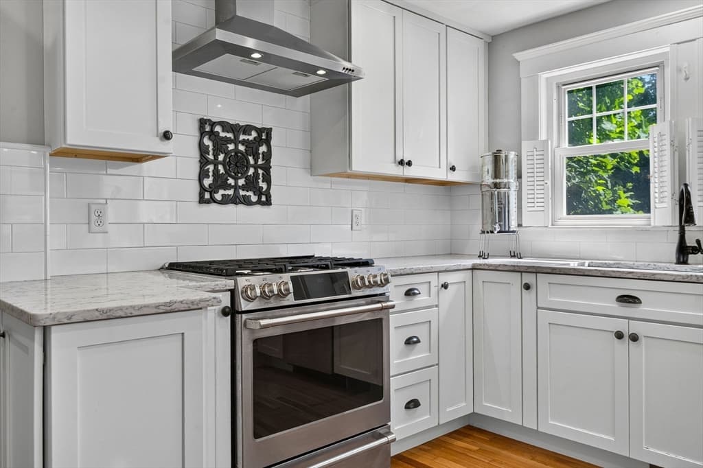 Single Family Residence at 43 Atwood St, Wellesley MA 02482, photo 4 of 23