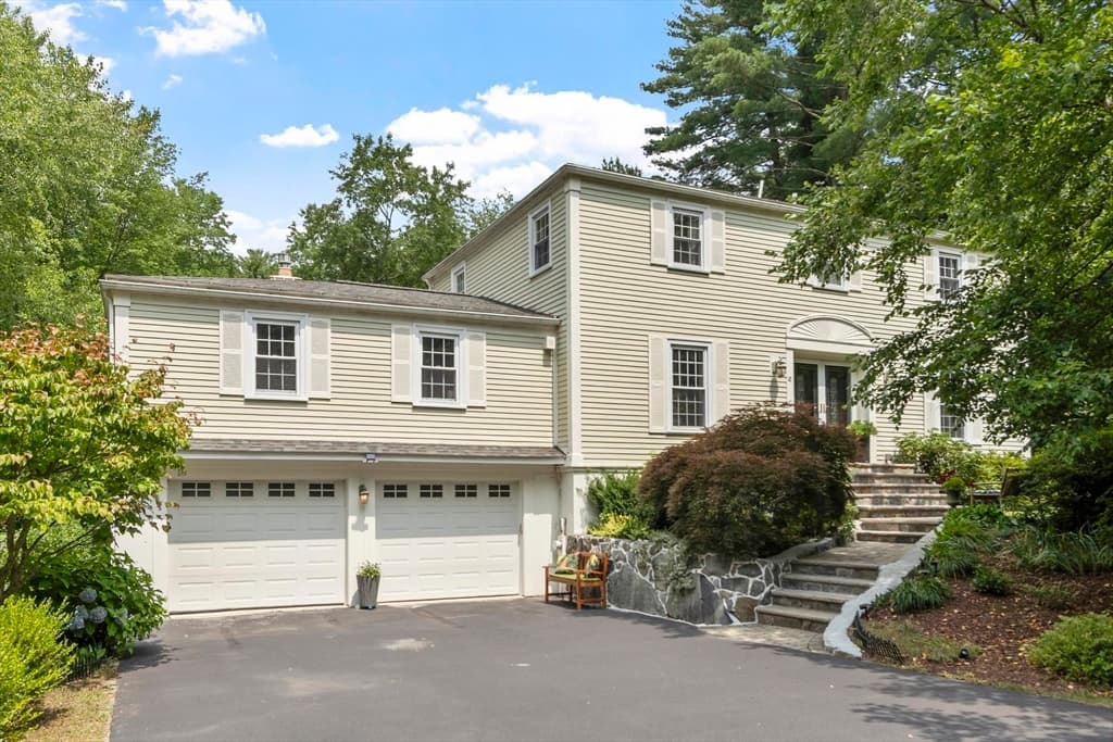 18 Farrwood Dr, Andover MA 01810 photo 3