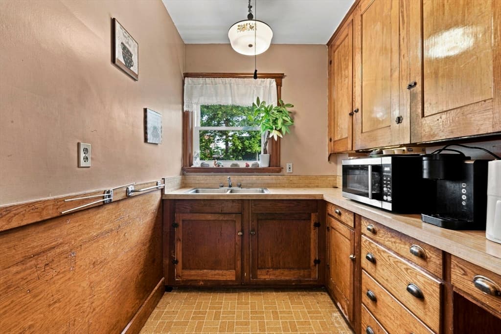 4 Arthur Street, Salem MA 01970 photo 11