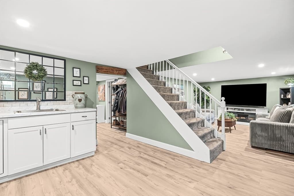 50 Holland Street, Winchester MA 01890 photo 26