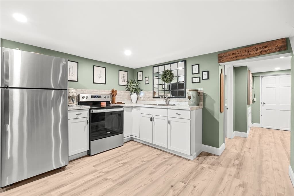 50 Holland Street, Winchester MA 01890 photo 28