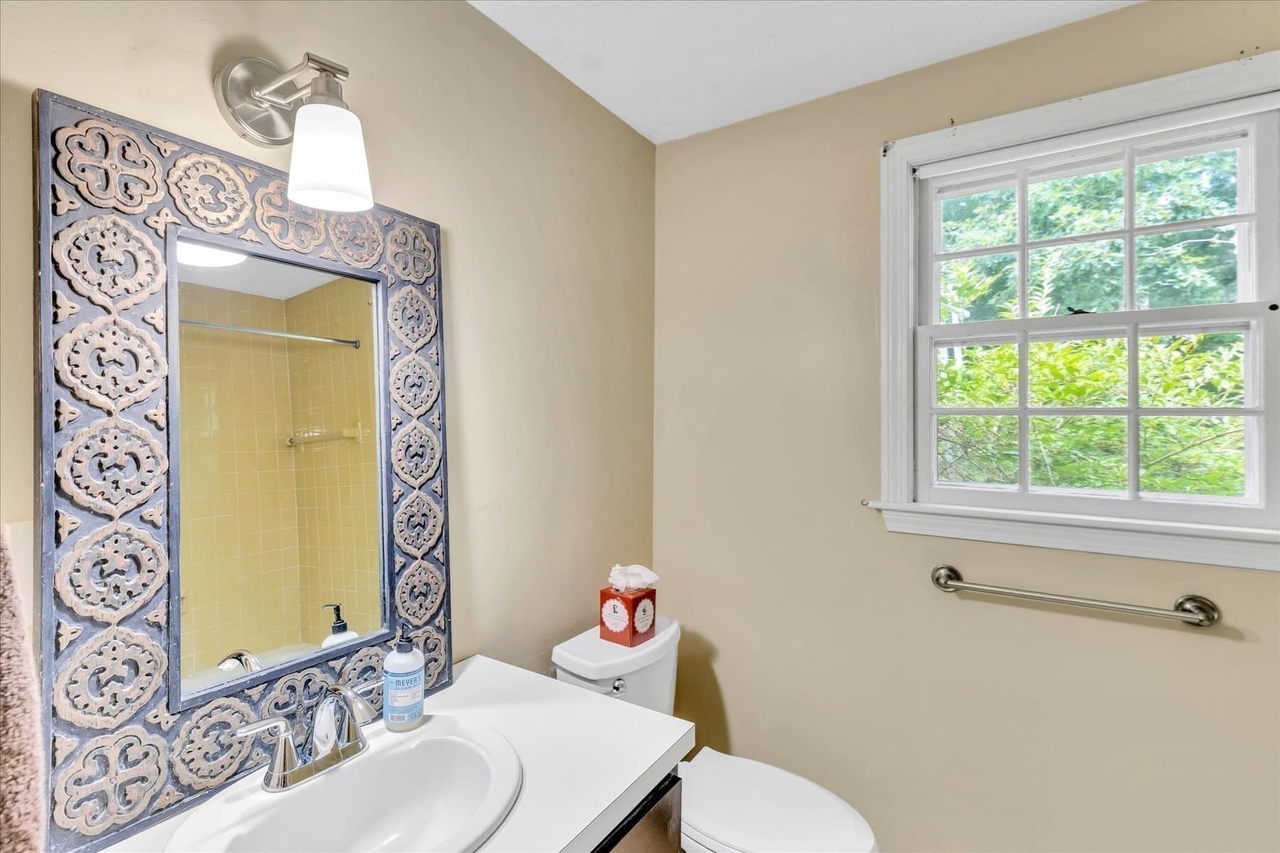 Single Family Residence at 804 Putnam Ave, Barnstable MA 02635, photo 20 of 26
