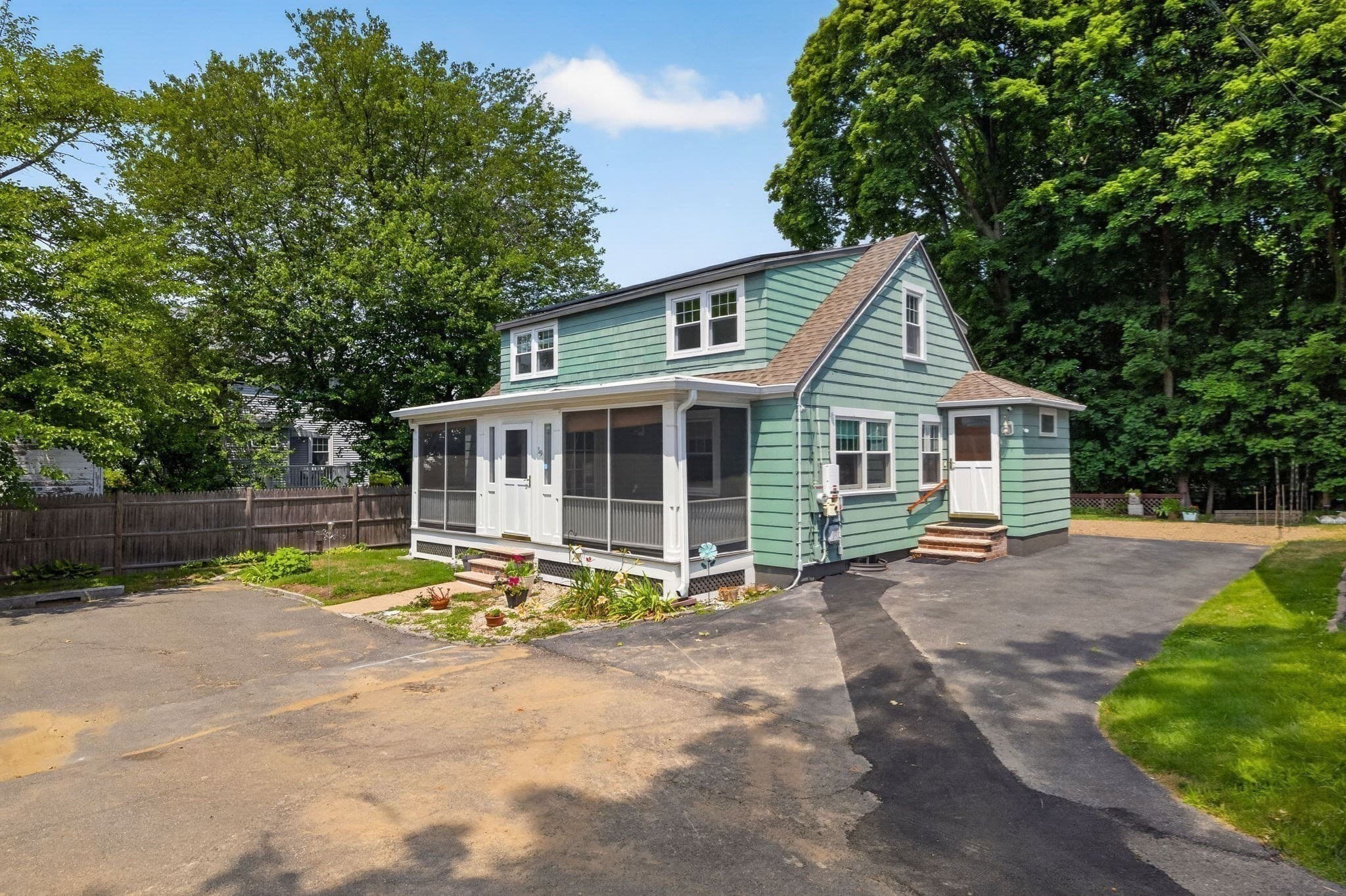 Single Family Residence at 19 Springvale Ln, Lynn MA 01904, Lynn, photo 27 of 38