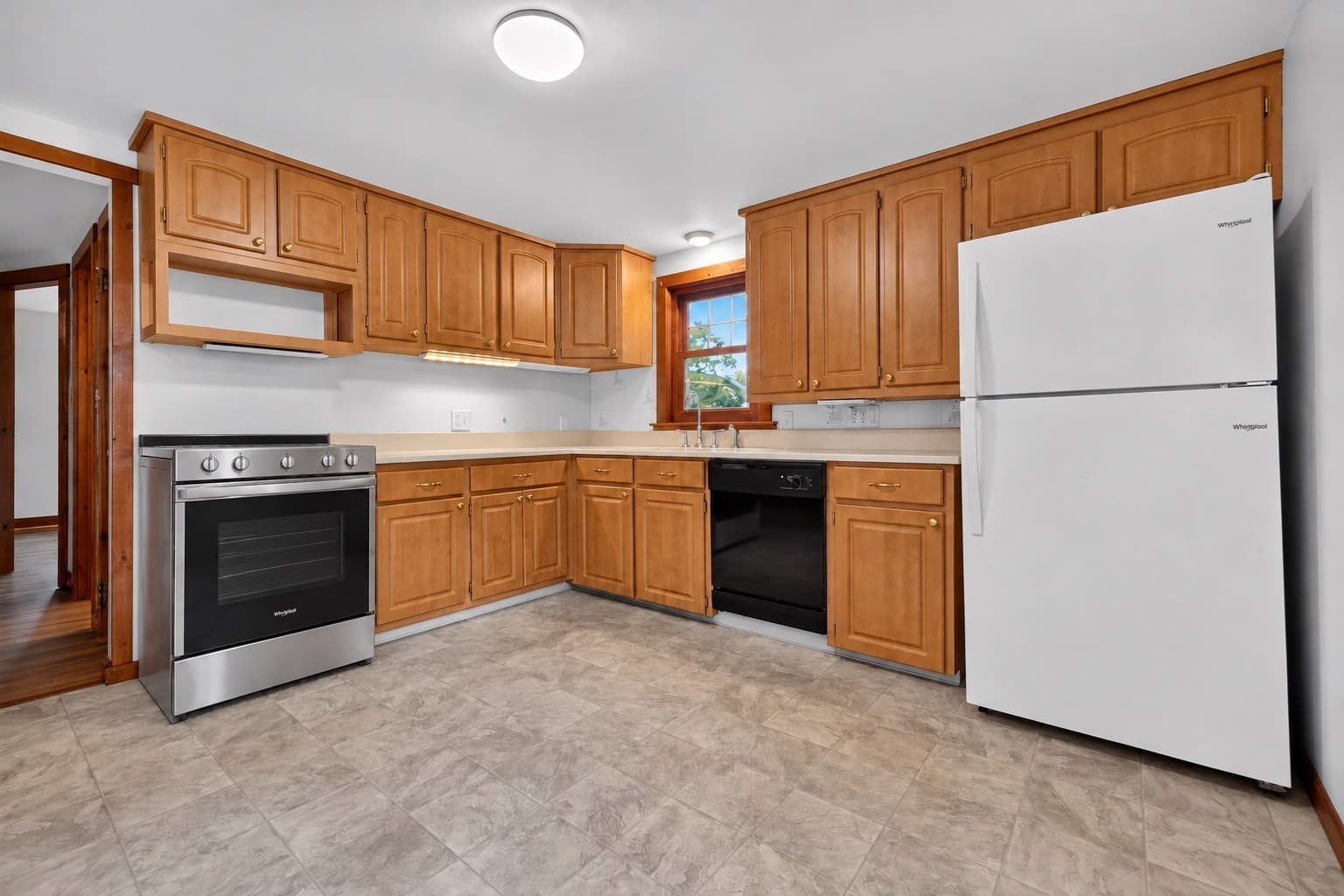 Single Family Residence at 19 Springvale Ln, Lynn MA 01904, Lynn, photo 5 of 38
