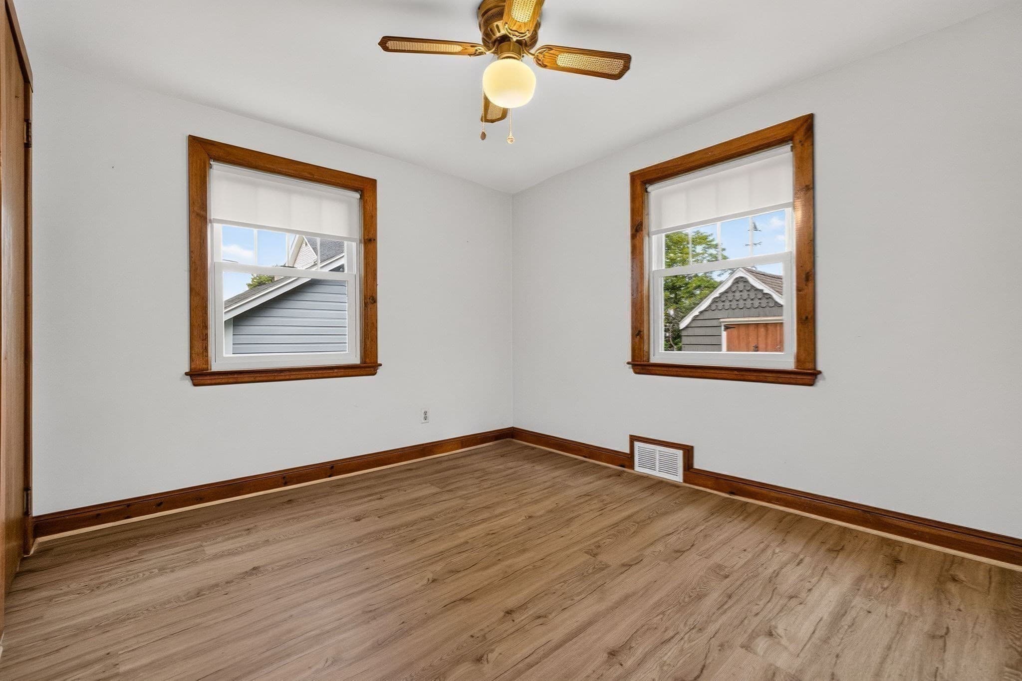 Single Family Residence at 19 Springvale Ln, Lynn MA 01904, Lynn, photo 9 of 38