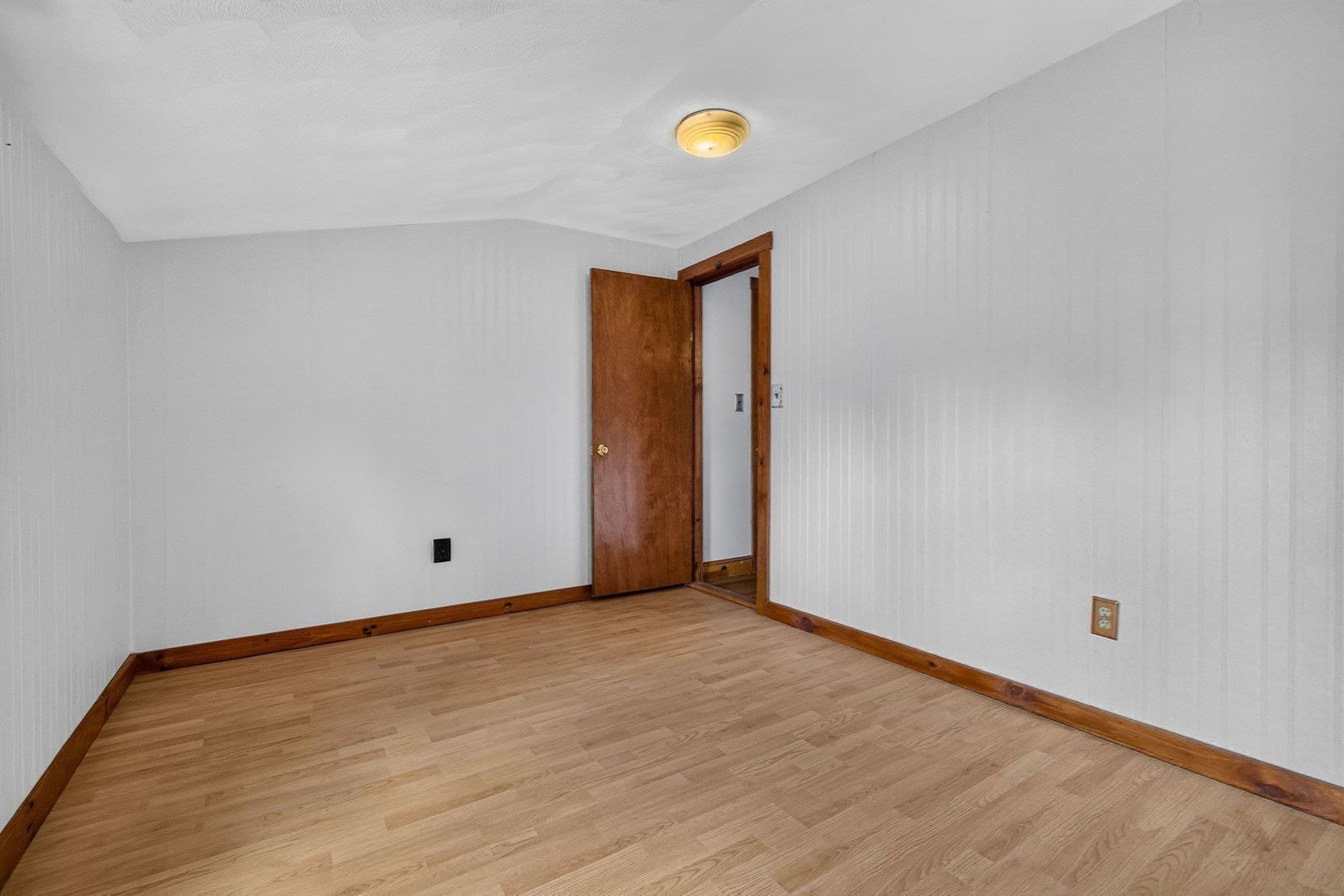 Single Family Residence at 19 Springvale Ln, Lynn MA 01904, Lynn, photo 25 of 38