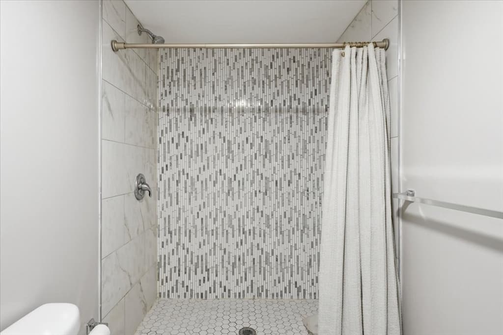 189 Shirley # 2, Winthrop MA 02152 photo 17