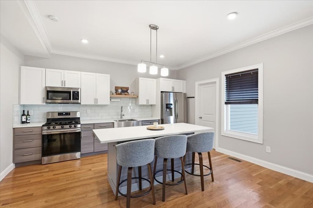 189 Shirley # 2, Winthrop MA 02152 photo 5