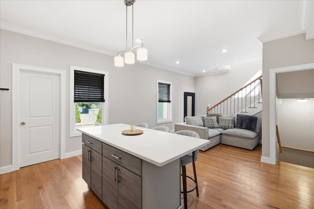 189 Shirley # 2, Winthrop MA 02152 photo 8