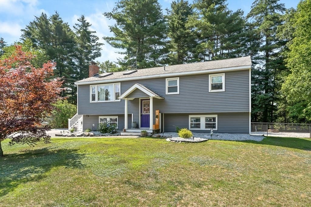 8 Haskell Rd, Pepperell MA 01463 photo 3