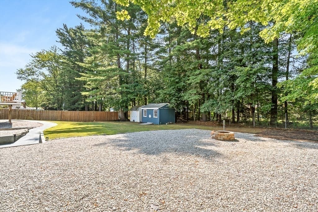 8 Haskell Rd, Pepperell MA 01463 photo 9