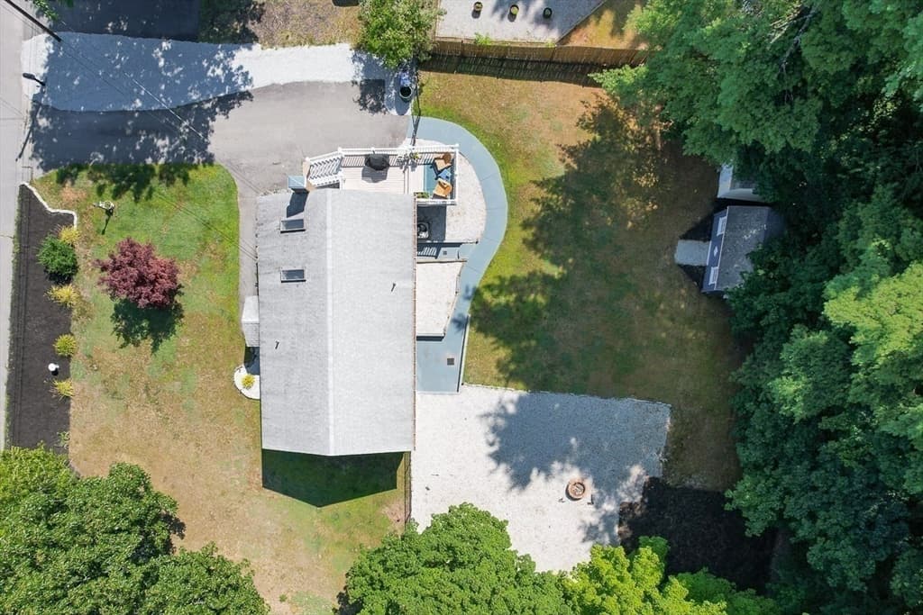8 Haskell Rd, Pepperell MA 01463 photo 4