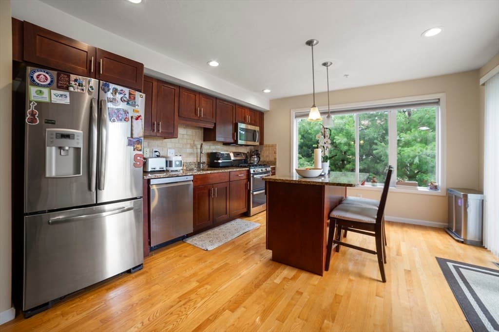 Condominium at 405 America Blvd # 405, Ashland MA 01721, photo 6 of 28