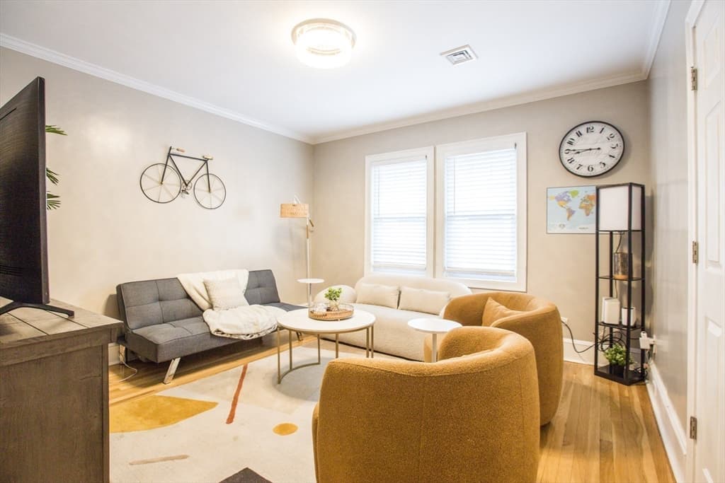 19 Verdun St, Boston MA 02124 photo 8